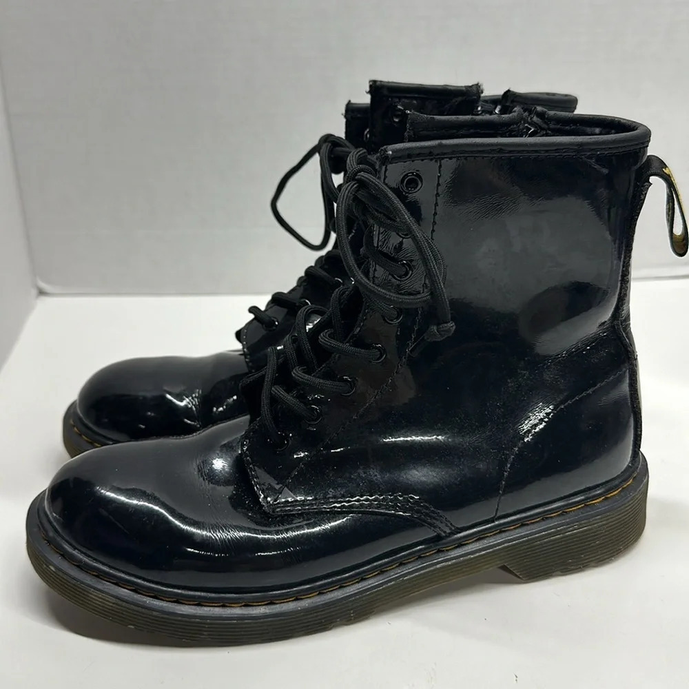 Dr Martens Docs Combat Lace Up Boots Shiny Patent Leather Black Women's Size 7